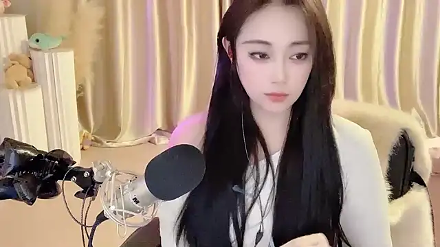 Snapshot of Daisy-77 chatting on March 6, 2025, 9:09 pm Daisy-77 online show from March 6, 2025, 9:09 pm