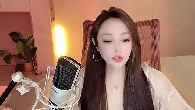 Snapshot of Daisy-77 chatting on October 5, 2025, 6:31 pm Daisy-77 online show from October 5, 2025, 6:31 pm