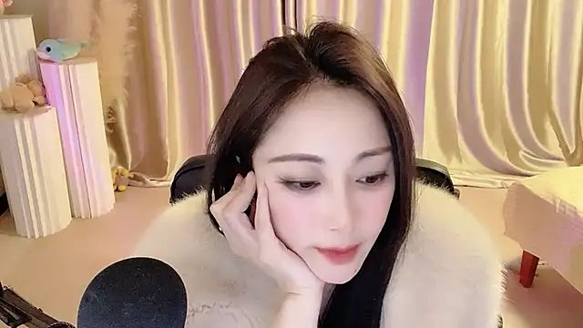 Snapshot of Daisy-77 chatting on March 19, 2025, 9:16 pm Daisy-77 online show from March 19, 2025, 9:16 pm