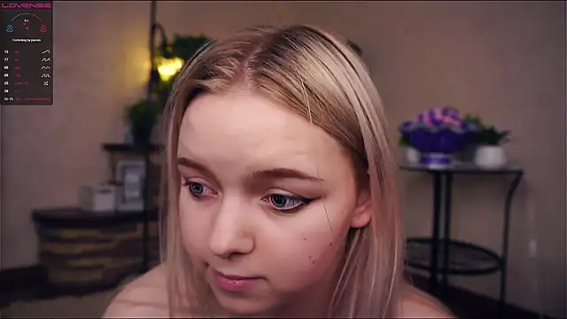 ZaraCreedon online show from March 7, 2025, 1:31 am