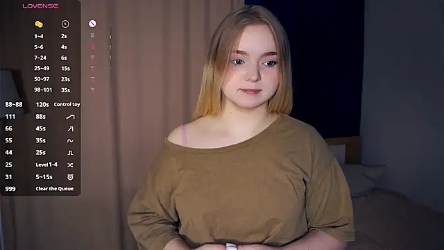 ZaraCreedon online show from November 8, 2025, 5:55 am