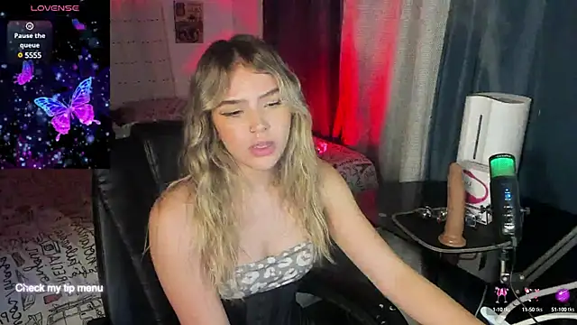 LoolitaBeauty  online show from January 19, 2025, 5:58 am