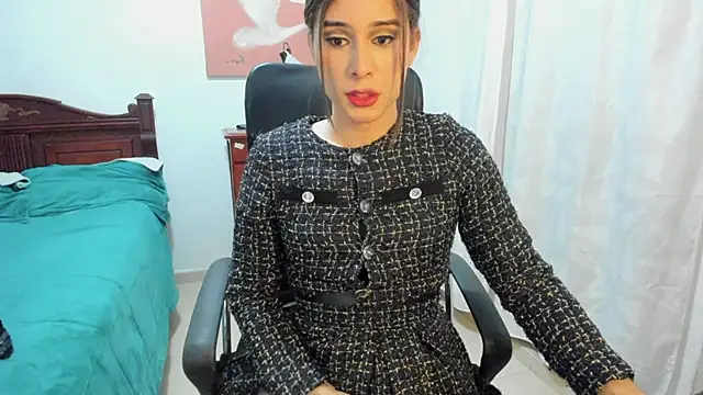 Snapshot of misstresbigcockts chatting on November 30, 2025, 3:18 am misstresbigcockts online show from November 30, 2025, 3:18 am