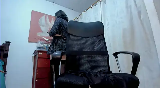 Snapshot of misstresbigcockts chatting on March 11, 2025, 1:37 am misstresbigcockts online show from March 11, 2025, 1:37 am