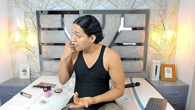 Alison Chan  online show from February 14, 2026, 2:28 pm