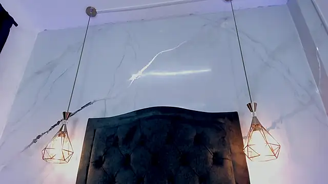 Snapshot of annyvans chatting on November 25, 2025, 9:37 pm annyvans online show from November 25, 2025, 9:37 pm