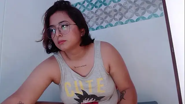 Snapshot of Aria_smith01 chatting on January 8, 2026, 2:01 pm Aria smith01 online show from January 8, 2026, 2:01 pm