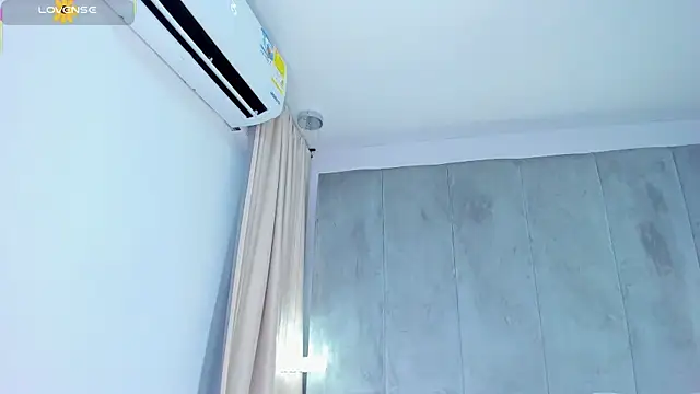 Snapshot of tifanyhills_ chatting on February 21, 2026, 9:06 pm tifanyhills online show from February 21, 2026, 9:06 pm