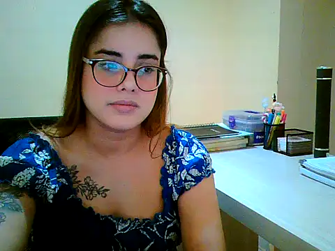 Snapshot of maliamiller chatting on September 18, 2025, 12:30 pm maliamiller online show from September 18, 2025, 12:30 pm