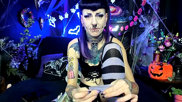 Snapshot of Purple_Coffin666 chatting on December 2, 2025, 9:38 pm Purple Coffin666 online show from December 2, 2025, 9:38 pm