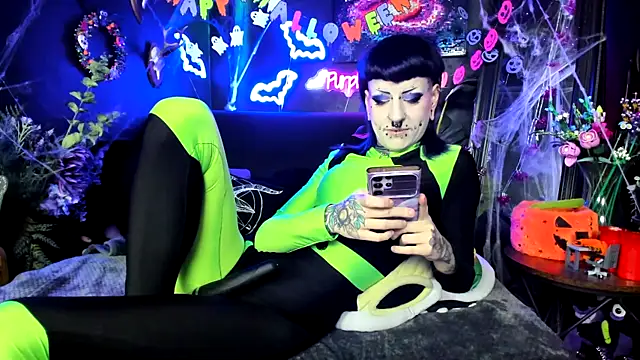 Snapshot of Purple_Coffin666 chatting on February 9, 2026, 11:30 am Purple Coffin666 online show from February 9, 2026, 11:30 am