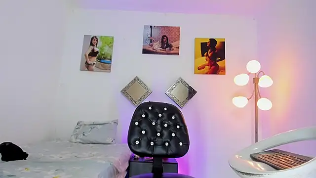 kattadoll online show from March 6, 2025, 1:37 am