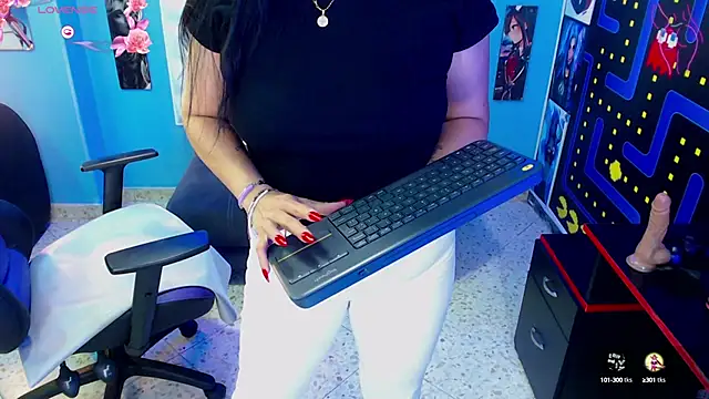 Snapshot of FelinaJohnson chatting on March 4, 2025, 8:16 pm FelinaJohnson online show from March 4, 2025, 8:16 pm