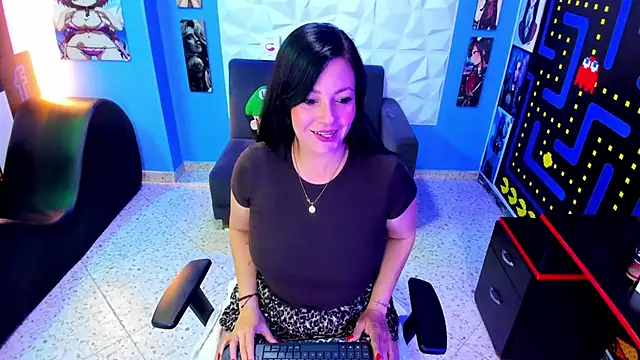 Snapshot of FelinaJohnson chatting on March 8, 2025, 8:03 pm FelinaJohnson online show from March 8, 2025, 8:03 pm