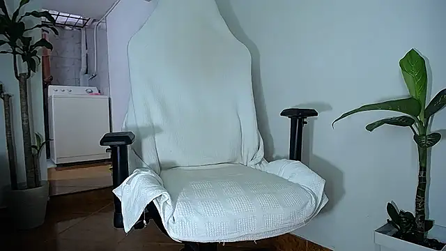 Snapshot of diamond_black00 chatting on March 6, 2025, 10:26 pm diamond black00 online show from March 6, 2025, 10:26 pm