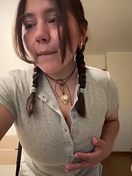 Snapshot of kittyfresita chatting on February 8, 2026, 2:09 am kittyfresita online show from February 8, 2026, 2:09 am