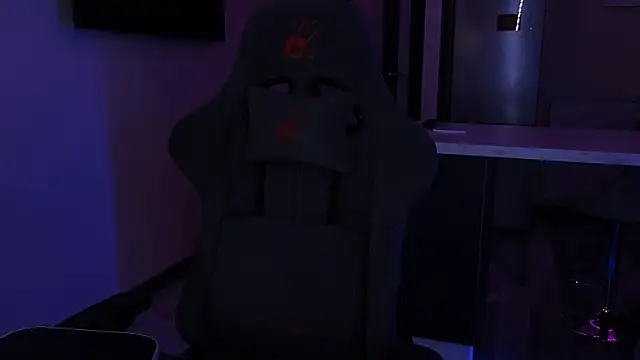 Sasha Mason online show from November 6, 2025, 2:04 am