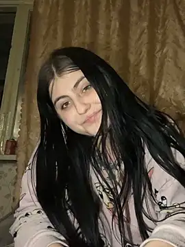 NanaDaizy online show from November 15, 2025, 8:35 pm