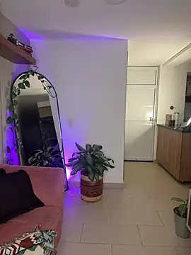 DakotaShelby online show from March 6, 2025, 12:00 am