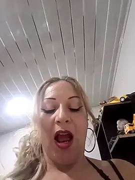 Fenix 528 online show from November 30, 2025, 12:33 am