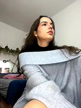 tatianaAlvarez1 online show from October 28, 2025, 10:47 am