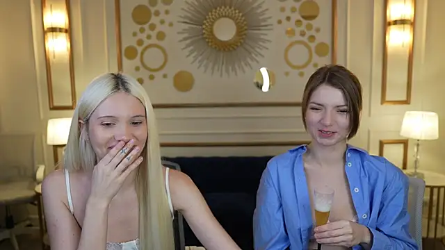 Michelle 054 online show from November 7, 2025, 8:35 pm