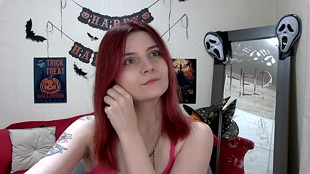 Snapshot of KellyStone chatting on October 25, 2025, 5:06 am KellyStone online show from October 25, 2025, 5:06 am