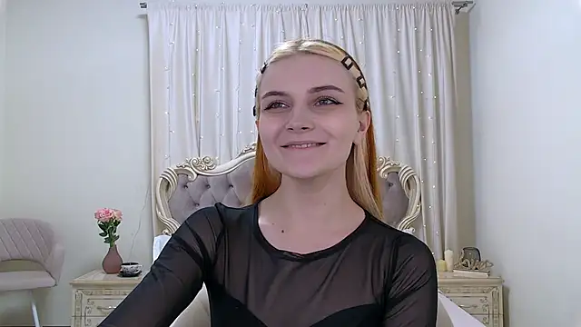 Snapshot of KellyStone chatting on March 21, 2025, 8:50 am KellyStone online show from March 21, 2025, 8:50 am