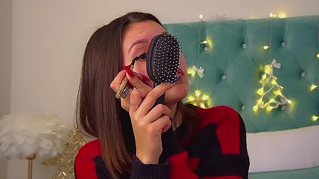 PollyLanders online show from December 22, 2025, 8:09 pm