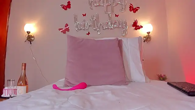 Snapshot of dani_skinny_ chatting on March 8, 2025, 2:51 pm dani skinny  online show from March 8, 2025, 2:51 pm