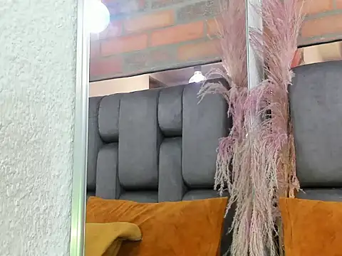 JESSYCORTES online show from January 10, 2026, 5:08 pm