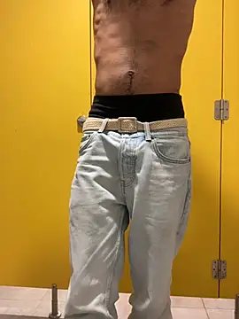 Snapshot of Lucascacaca chatting on December 14, 2024, 6:20 pm Lucascacaca online show from December 14, 2024, 6:20 pm