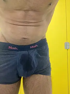 Snapshot of Lucascacaca chatting on December 26, 2024, 1:43 pm Lucascacaca online show from December 26, 2024, 1:43 pm