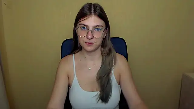 Luna Lush  online show from September 12, 2025, 8:58 am