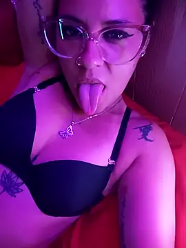 Snapshot of mariposapontiak420 chatting on February 27, 2025, 2:46 am mariposapontiak420 online show from February 27, 2025, 2:46 am