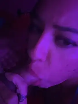 Snapshot of mariposapontiak420 chatting on February 8, 2026, 4:10 am mariposapontiak420 online show from February 8, 2026, 4:10 am