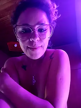 Snapshot of mariposapontiak420 chatting on February 15, 2025, 9:16 am mariposapontiak420 online show from February 15, 2025, 9:16 am