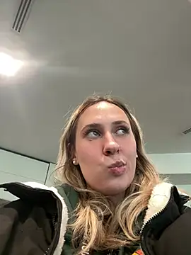 M1ssyk1ssy online show from January 13, 2025, 8:48 pm