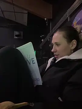 M1ssyk1ssy online show from February 5, 2025, 1:26 am