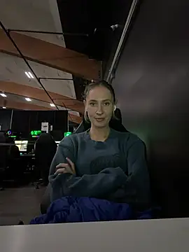 M1ssyk1ssy online show from April 4, 2026, 6:36 pm