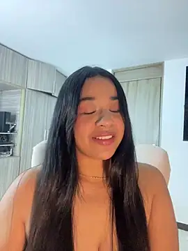 Aitana98  online show from October 2, 2025, 2:04 am