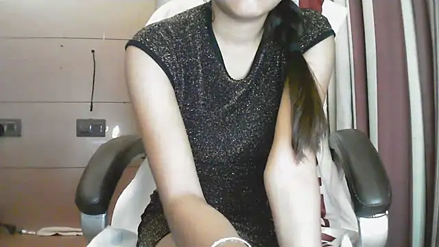 Snapshot of collage_hoty chatting on December 13, 2025, 8:48 pm collage hoty online show from December 13, 2025, 8:48 pm