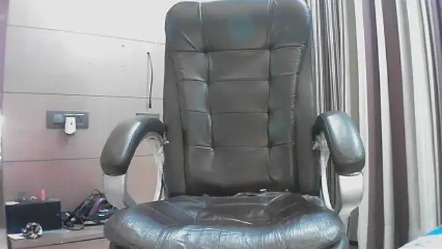 Snapshot of collage_hoty chatting on November 19, 2025, 5:13 pm collage hoty online show from November 19, 2025, 5:13 pm