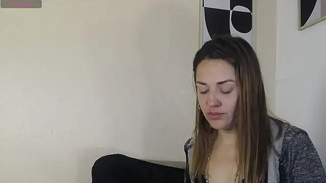 Snapshot of camilawm19 chatting on January 17, 2026, 1:04 pm camilawm19 online show from January 17, 2026, 1:04 pm