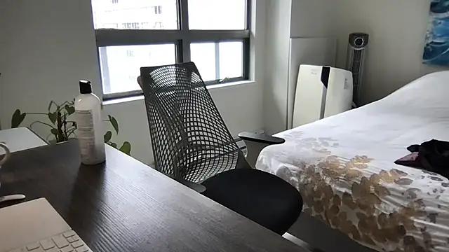 Snapshot of Gingerbushguy chatting on February 6, 2025, 7:29 pm Gingerbushguy online show from February 6, 2025, 7:29 pm