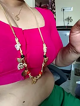 gaurika18 online show from April 15, 2026, 4:18 am