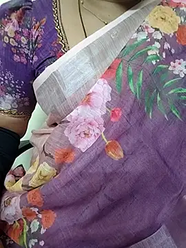 gaurika18 online show from November 2, 2025, 5:12 am