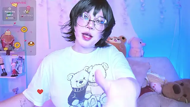 Lilith Asami online show from March 8, 2026, 10:07 am