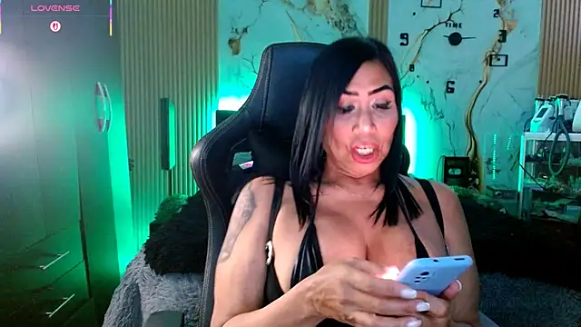 Demion prince online show from April 19, 2026, 1:17 am