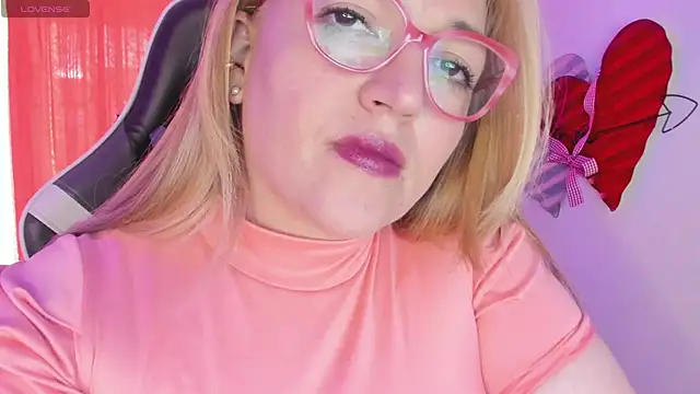 Naty Mature  online show from March 21, 2025, 8:50 pm